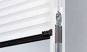 Zugfedertechnik bei Sektionaltoren